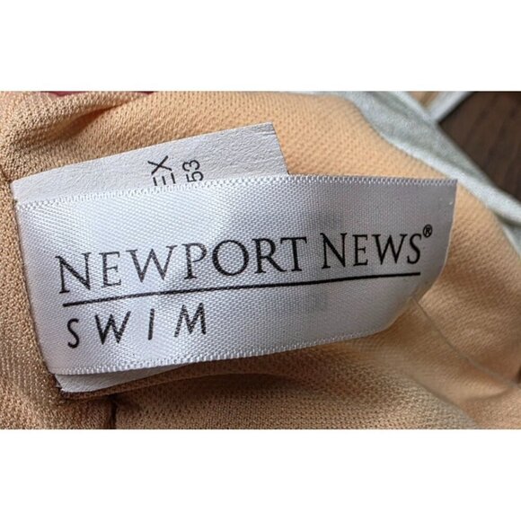 Silver One piece Newport News Swim Women size 10 Style: C2953 - Picture 10 of 14